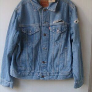 NWT Levis Original EX- Boyfriend Trucker Denim Jean Jacket Women’s Size L